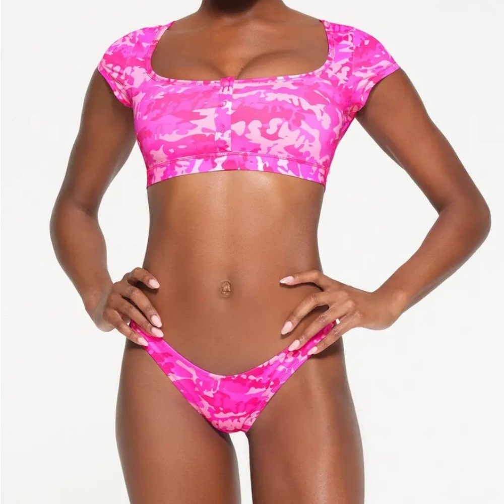 SKIMS Swim Pink Camo Super Cropped TShirt